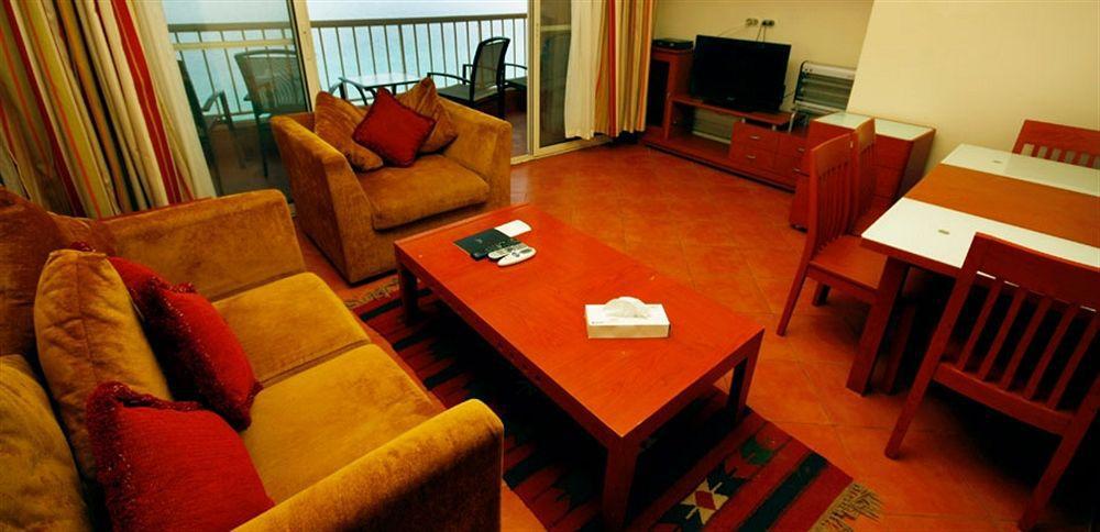 עיין סוחנה Porto Sokhna Pyramids Apartments Powered By Amer-Group Family Only מראה חיצוני תמונה